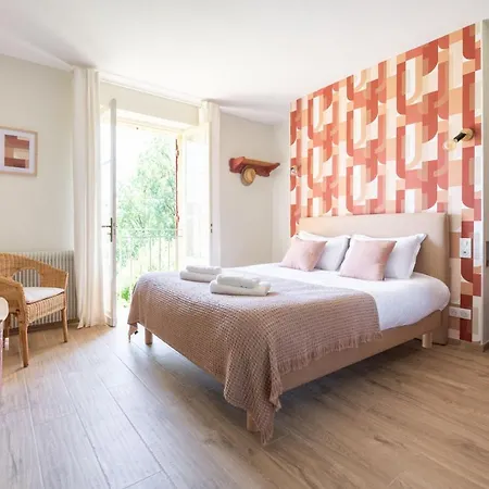 Le Clos Versailles * Beynac-et-Cazenac