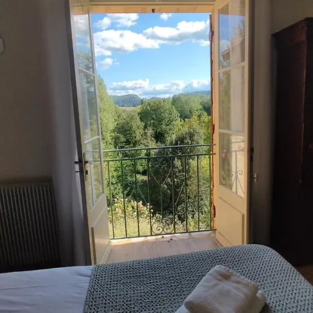Le Clos Versailles Guest house