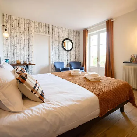 Le Clos Versailles Guest house *