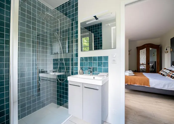 Le Clos Versailles 3*